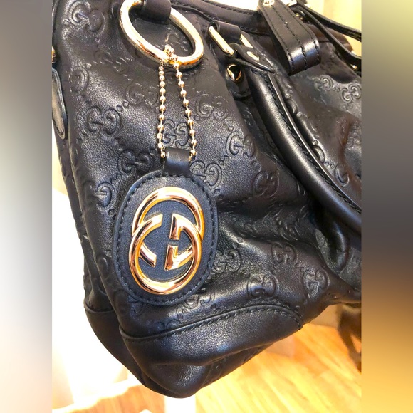 Authentic New Gucci Sukey Leather Bag Model : 247902 - Picture 2 of 16